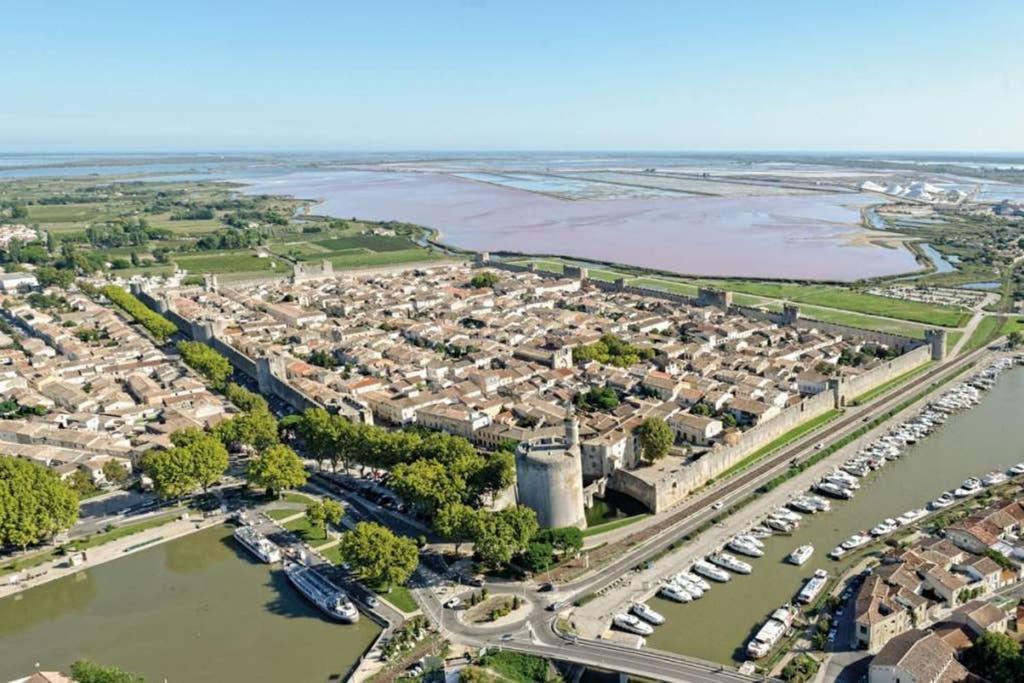 Апартаменти Un Charmant Logement Ег-Морт Екстер'єр фото